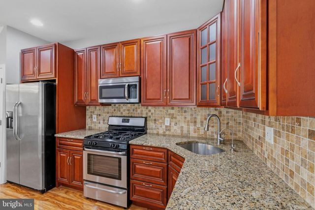 1933 CAMBRIDGE ST, Philadelphia, PA 19130