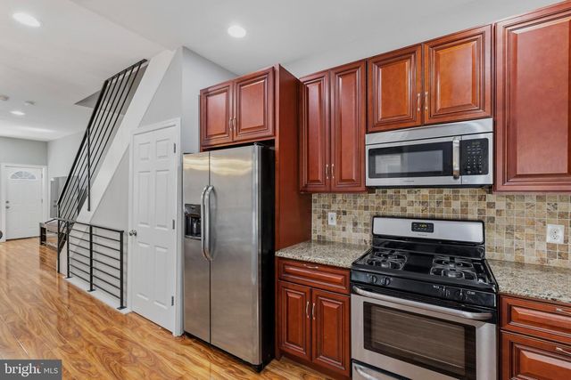 1933 CAMBRIDGE ST, Philadelphia, PA 19130