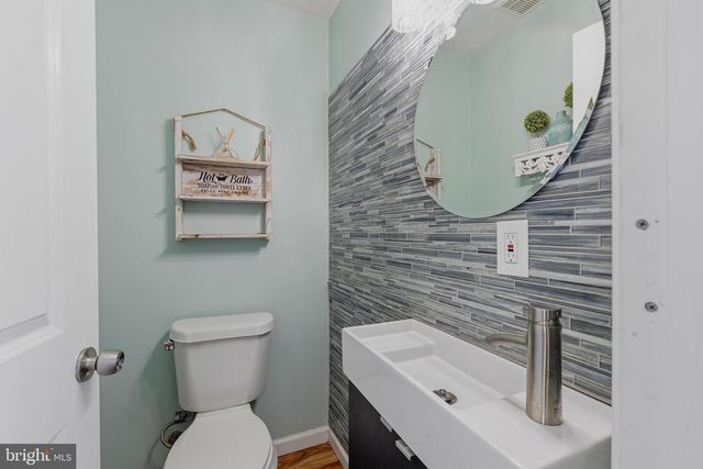 1933 CAMBRIDGE ST, Philadelphia, PA 19130