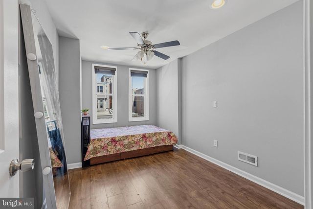 1933 CAMBRIDGE ST, Philadelphia, PA 19130