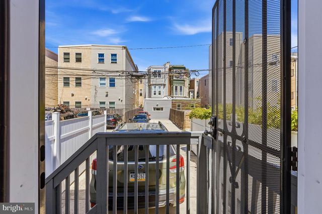 1933 CAMBRIDGE ST, Philadelphia, PA 19130
