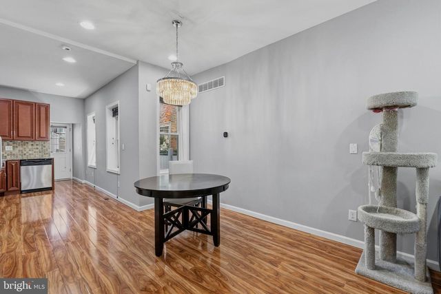1933 CAMBRIDGE ST, Philadelphia, PA 19130