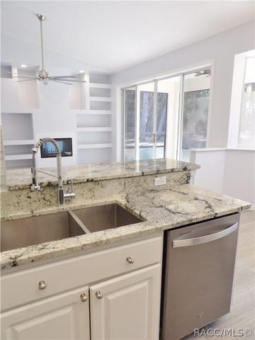 5774 N Lamp Post Drive, Beverly Hills, FL 34465