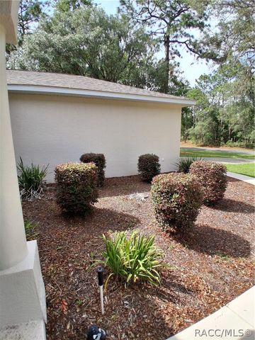 5774 N Lamp Post Drive, Beverly Hills, FL 34465