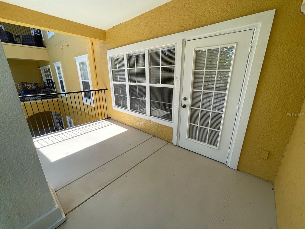 Image 11 of property listing at 3611 CONROY ROAD 825, Orlando, FL 32839