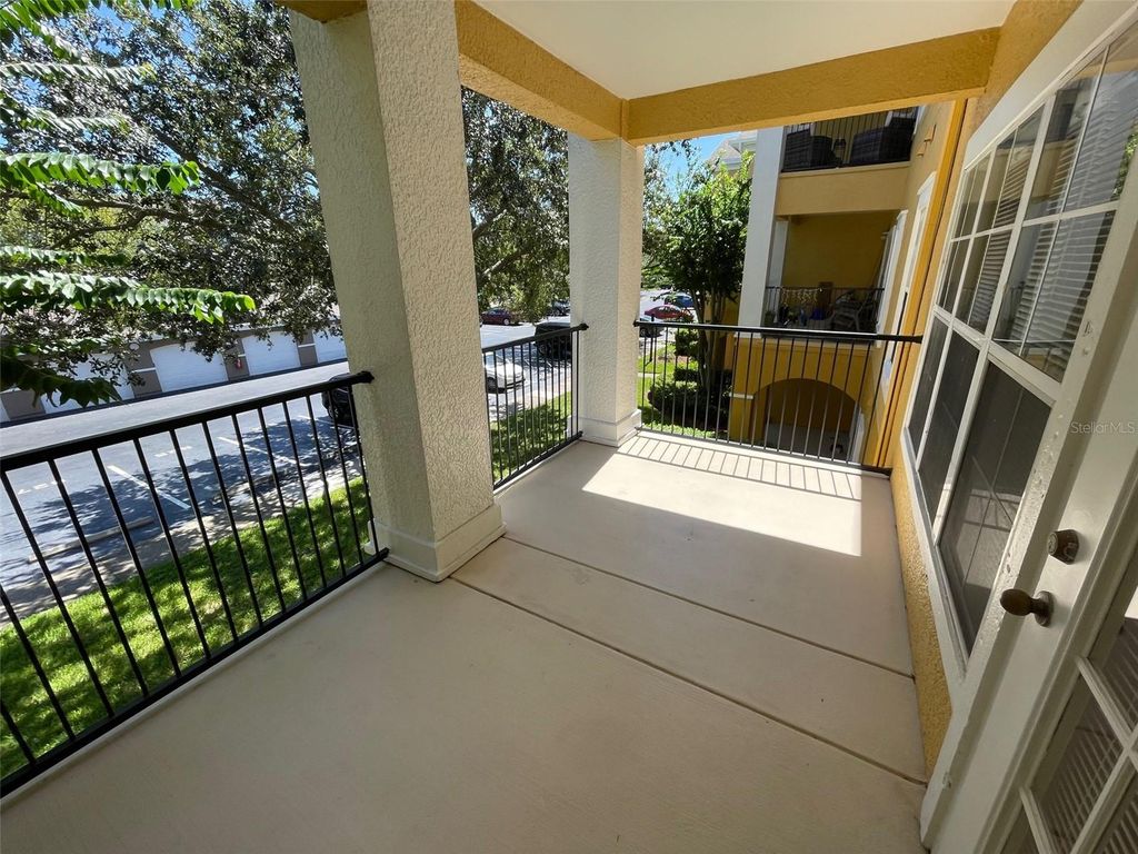 Image 12 of property listing at 3611 CONROY ROAD 825, Orlando, FL 32839