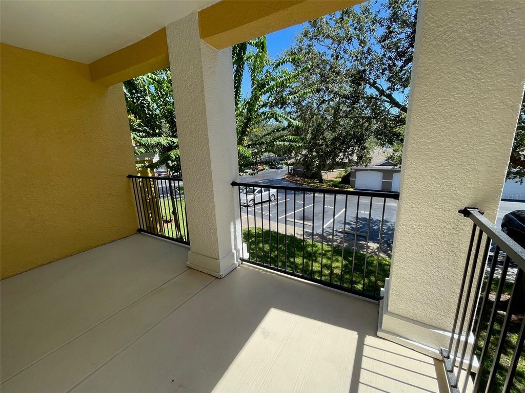 Image 14 of property listing at 3611 CONROY ROAD 825, Orlando, FL 32839