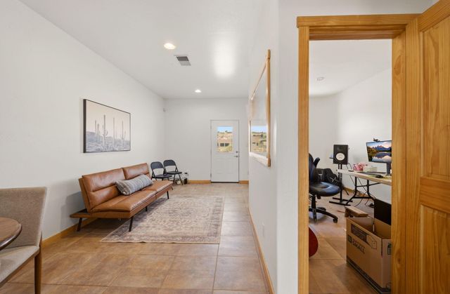 957 Camino Sin Pasada, Corrales, NM 87048