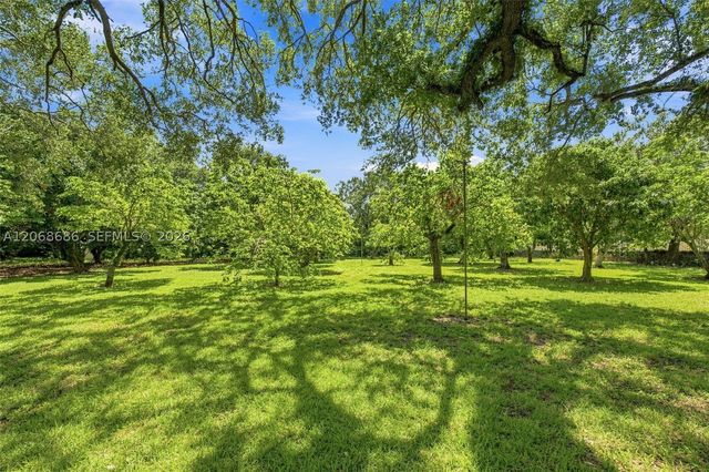 5885 SW 56th St, Miami, FL 33155
