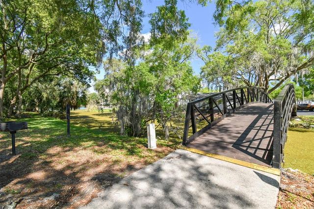 4134 DOLPHIN DRIVE, Tampa, FL 33617