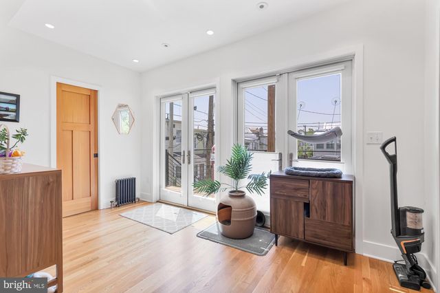 4008 MARLBORO PL NW, Washington, DC 20011