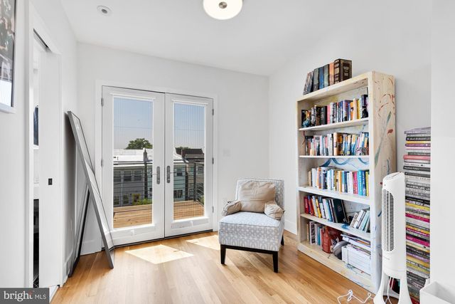 4008 MARLBORO PL NW, Washington, DC 20011