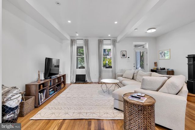 4008 MARLBORO PL NW, Washington, DC 20011