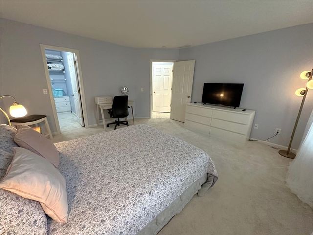 212 Abingdon Way, Atlanta, GA 30328