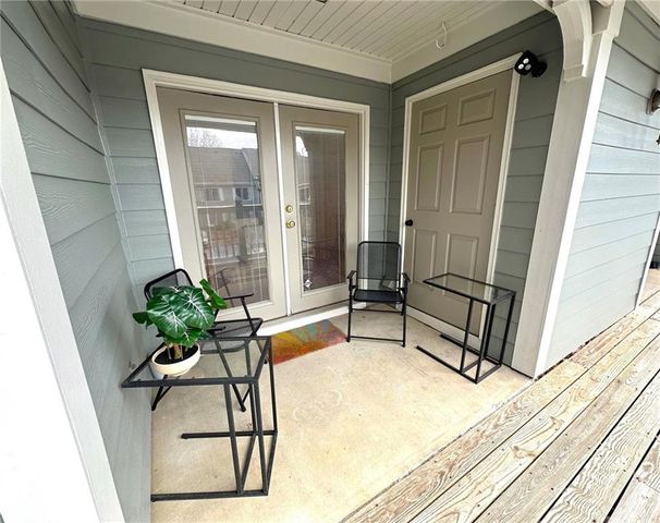 212 Abingdon Way, Atlanta, GA 30328