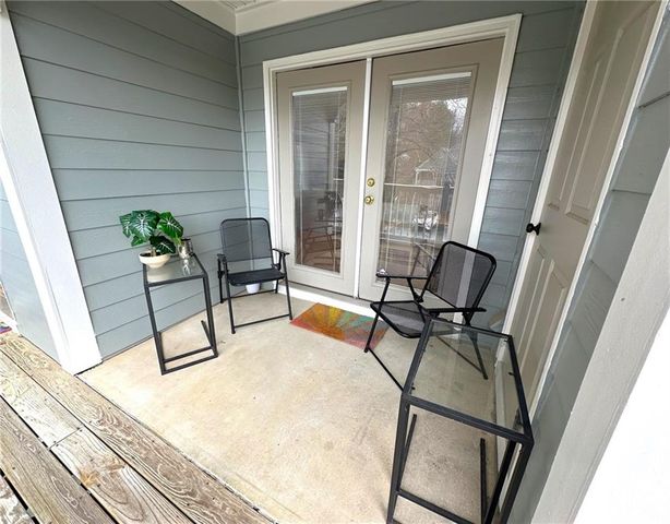 212 Abingdon Way, Atlanta, GA 30328