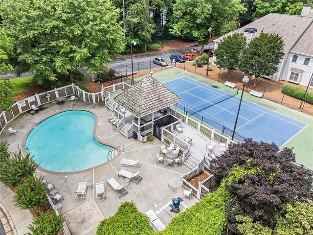 212 Abingdon Way, Atlanta, GA 30328