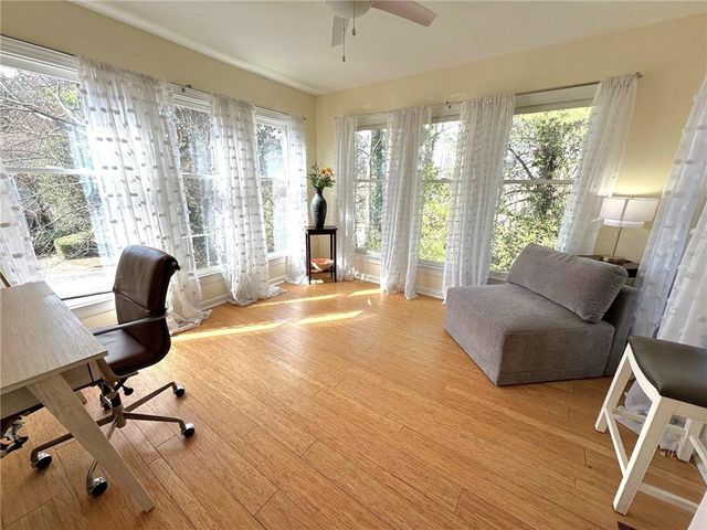 212 Abingdon Way, Atlanta, GA 30328