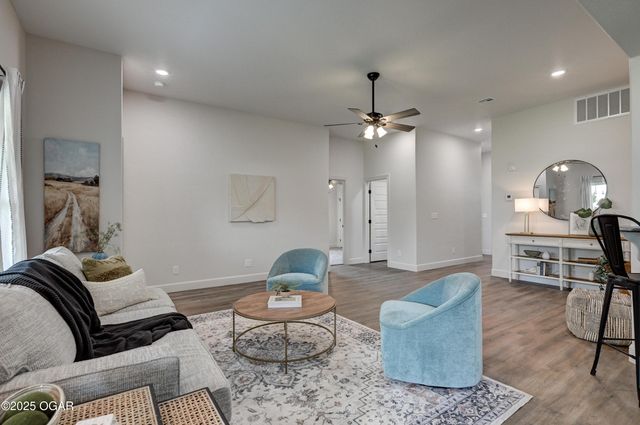 3118 Leah Lane, Joplin, MO 64804