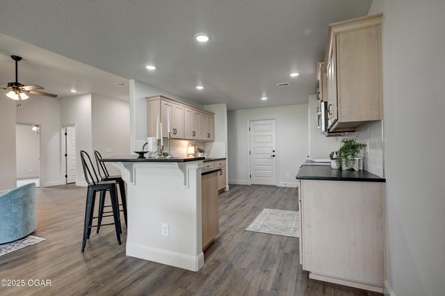 3118 Leah Lane, Joplin, MO 64804