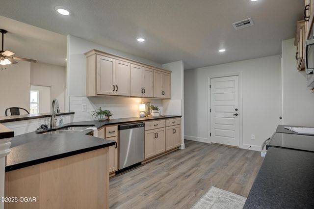 3118 Leah Lane, Joplin, MO 64804