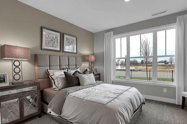 5280 Burnivale Lane, Avon, IN 46123