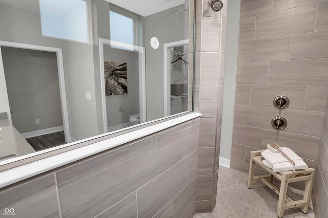 5280 Burnivale Lane, Avon, IN 46123