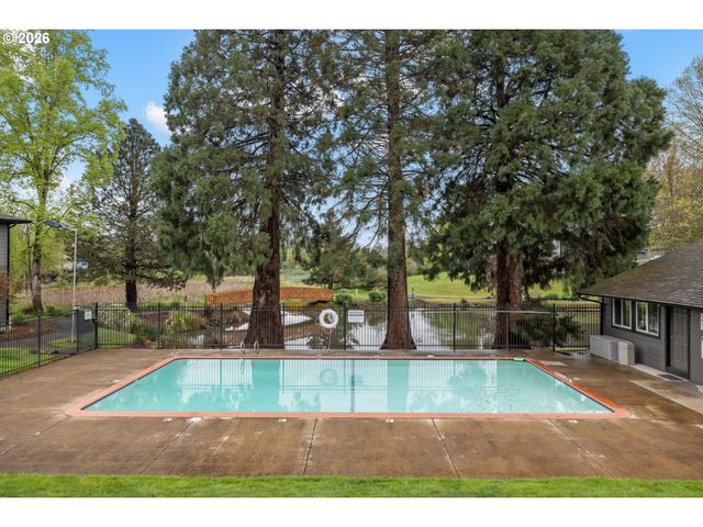 12608 Nw BARNES Rd 4, Portland, OR 97229