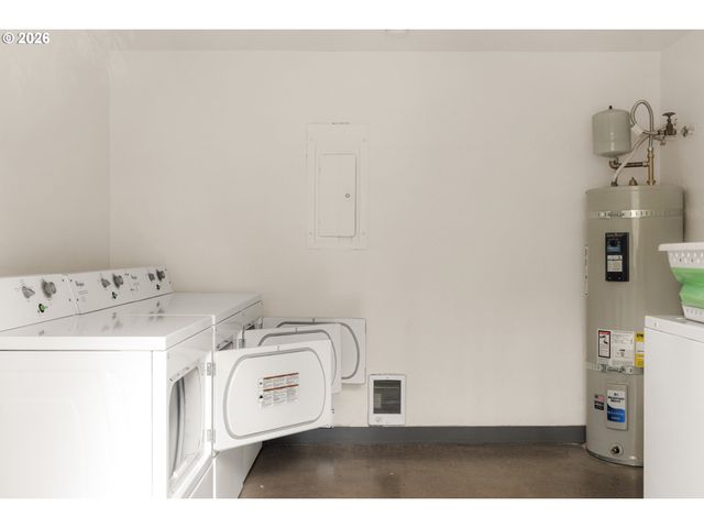 12608 Nw BARNES Rd 4, Portland, OR 97229