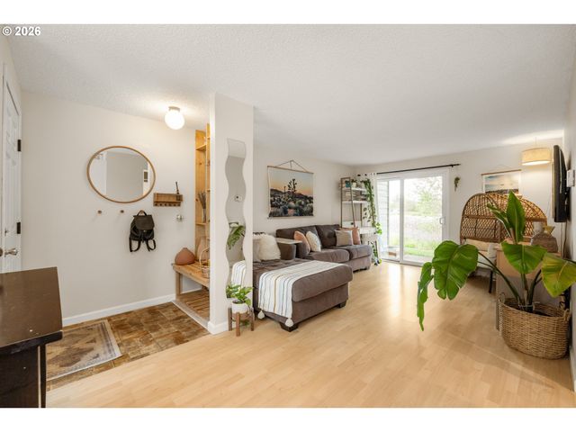 12608 Nw BARNES Rd 4, Portland, OR 97229