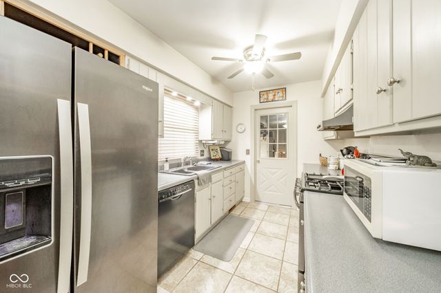 601 Woodmere Drive, Anderson, IN 46011