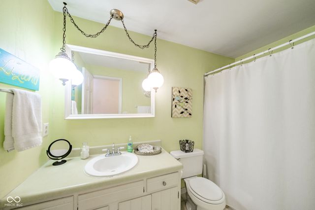 601 Woodmere Drive, Anderson, IN 46011