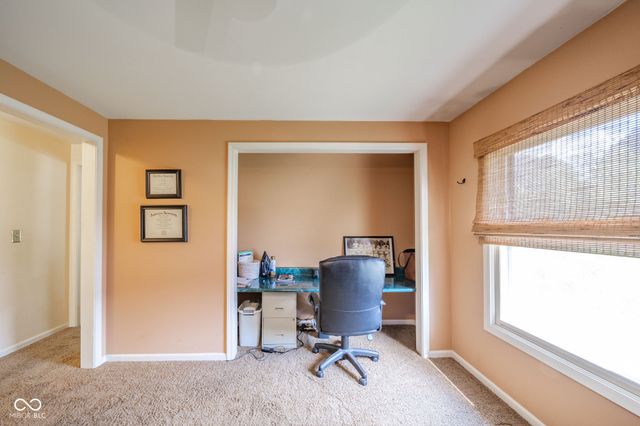 601 Woodmere Drive, Anderson, IN 46011