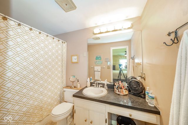 601 Woodmere Drive, Anderson, IN 46011