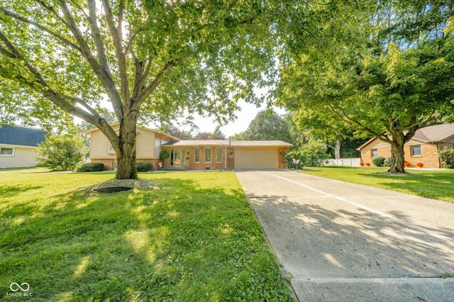 601 Woodmere Drive, Anderson, IN 46011
