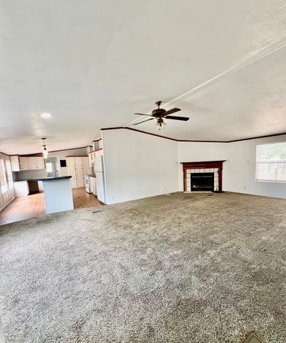 33831 Medford Road, Auberry, CA 93602
