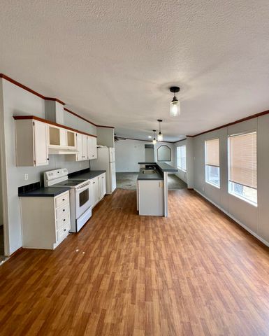 33831 Medford Road, Auberry, CA 93602