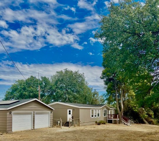 33831 Medford Road, Auberry, CA 93602