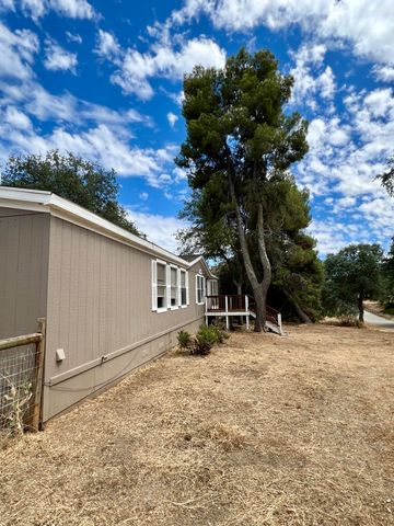 33831 Medford Road, Auberry, CA 93602