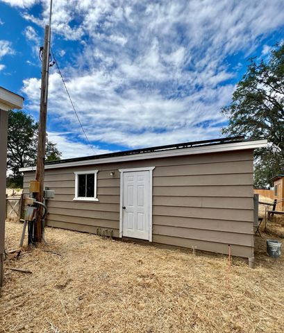 33831 Medford Road, Auberry, CA 93602