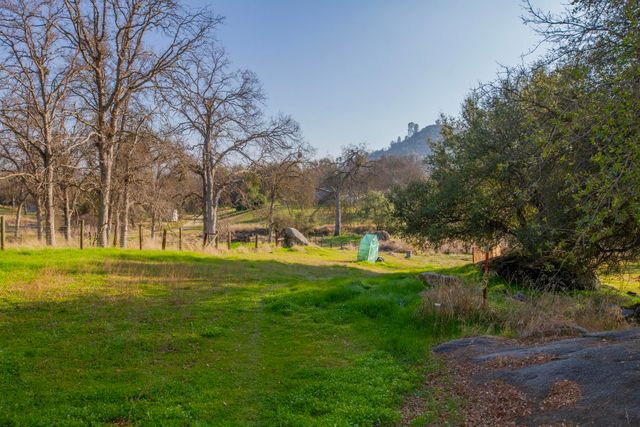 33831 Medford Road, Auberry, CA 93602