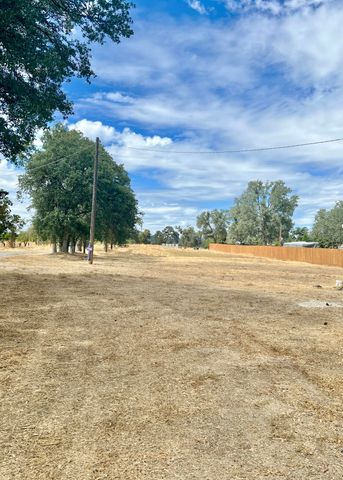33831 Medford Road, Auberry, CA 93602