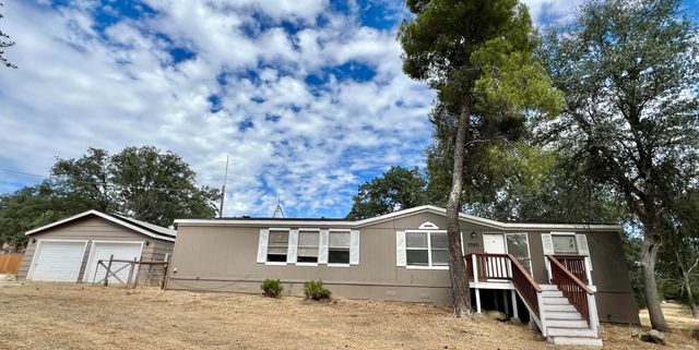 33831 Medford Road, Auberry, CA 93602