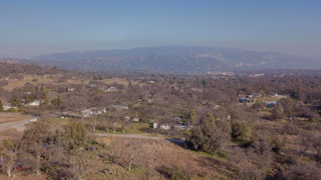33831 Medford Road, Auberry, CA 93602