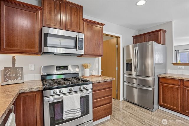 18413 SE 242nd Court, Covington, WA 98042