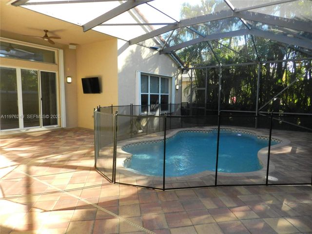 4808 SW 183rd Ave, Miramar, FL 33029