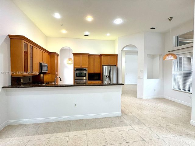 4808 SW 183rd Ave, Miramar, FL 33029