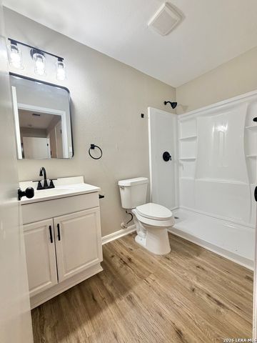 2307 McKinley, San Antonio, TX 78210