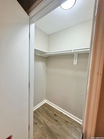 2307 McKinley, San Antonio, TX 78210