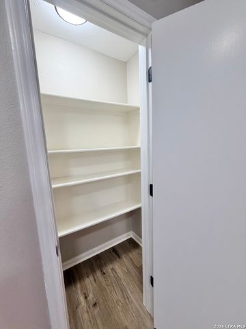 2307 McKinley, San Antonio, TX 78210